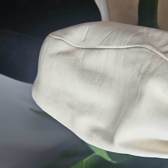 COACH CHELSEA LEATHER ASHLYN HOBO Shoulder Bag 17816 - Picture 8 of 12